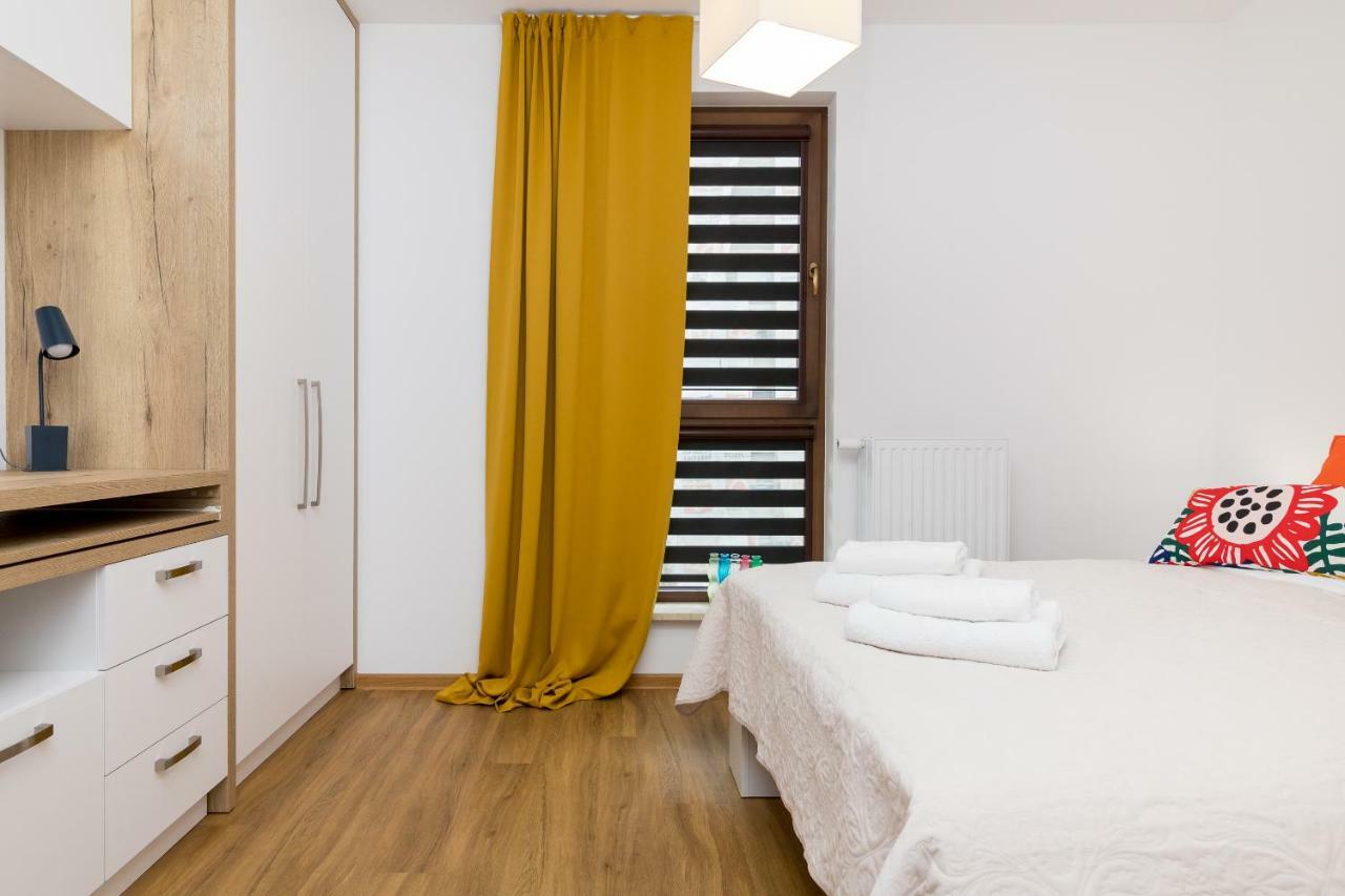 Wola Business Apartments Varsovia Exterior foto